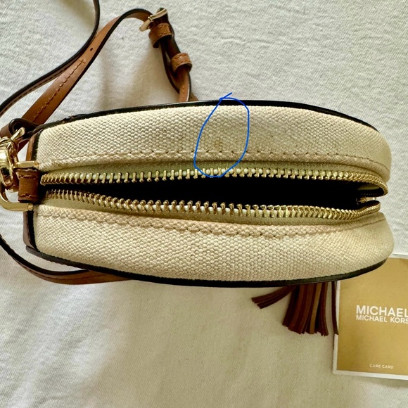 MK Small Canteen Crossbody Round Bag Purse - Picture 7 of 15